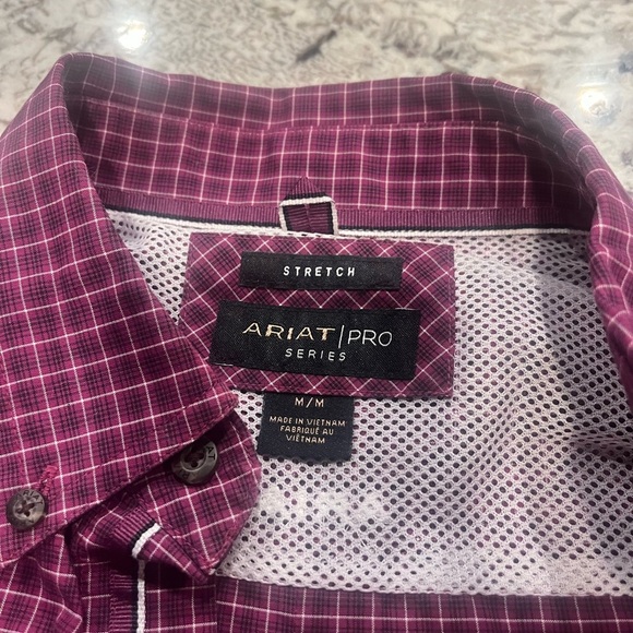 Ariat pro series size M perfect condition button up dress shirt - Picture 3 of 5